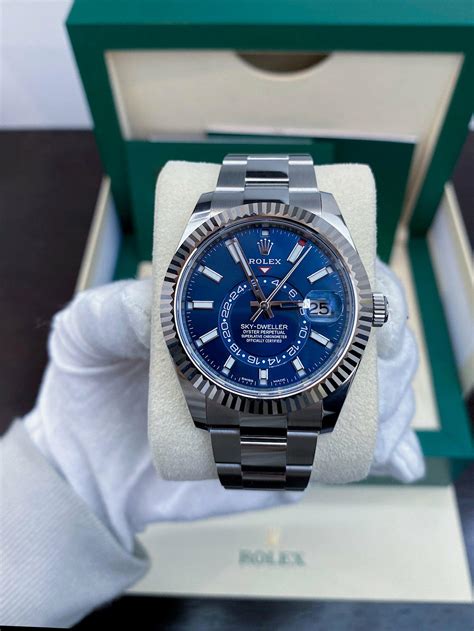 rolex dweller silber blau|Rolex sky dweller oyster bracelet.